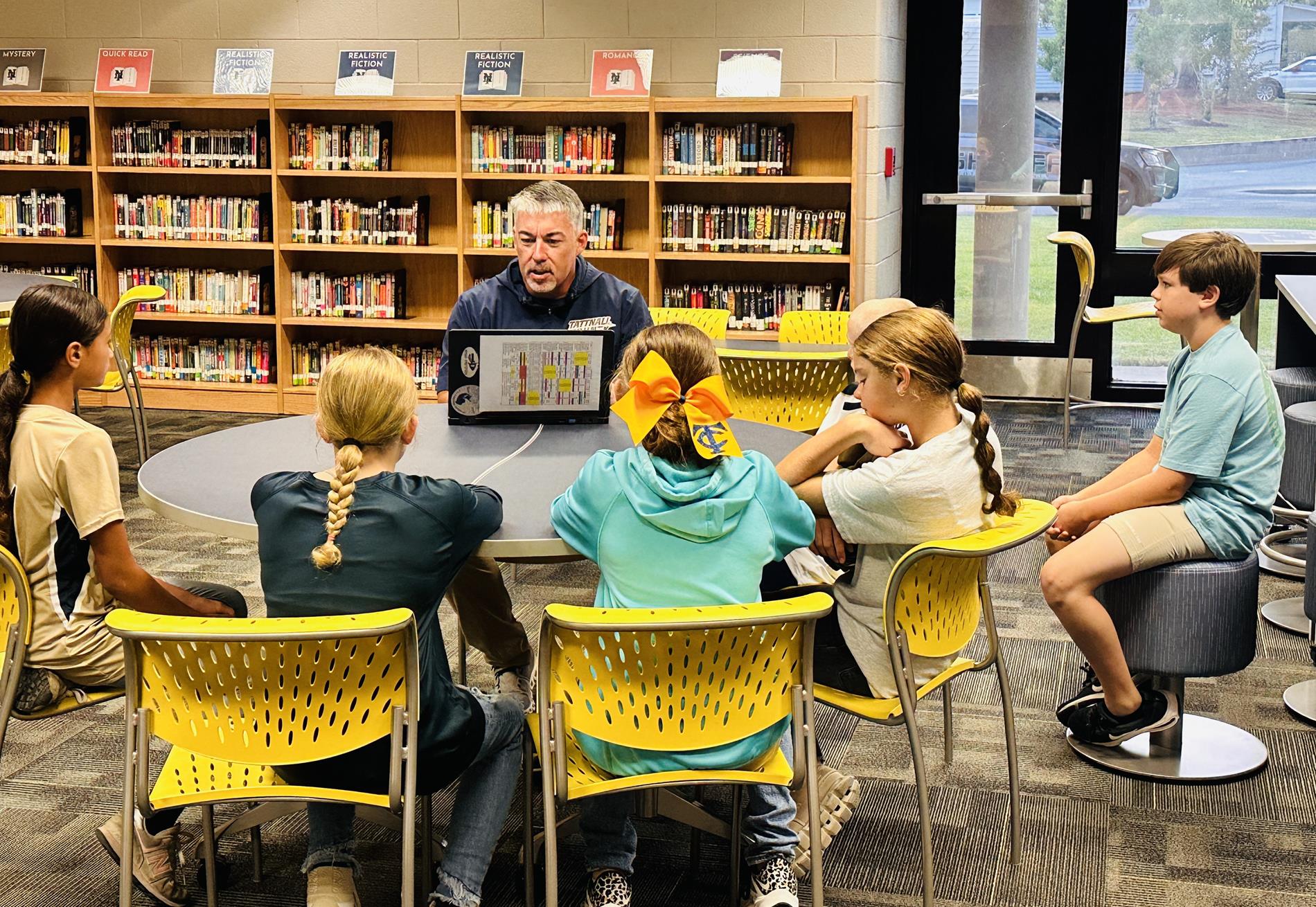 Mr. Sikes speaks to Principal Advisory Committee! 