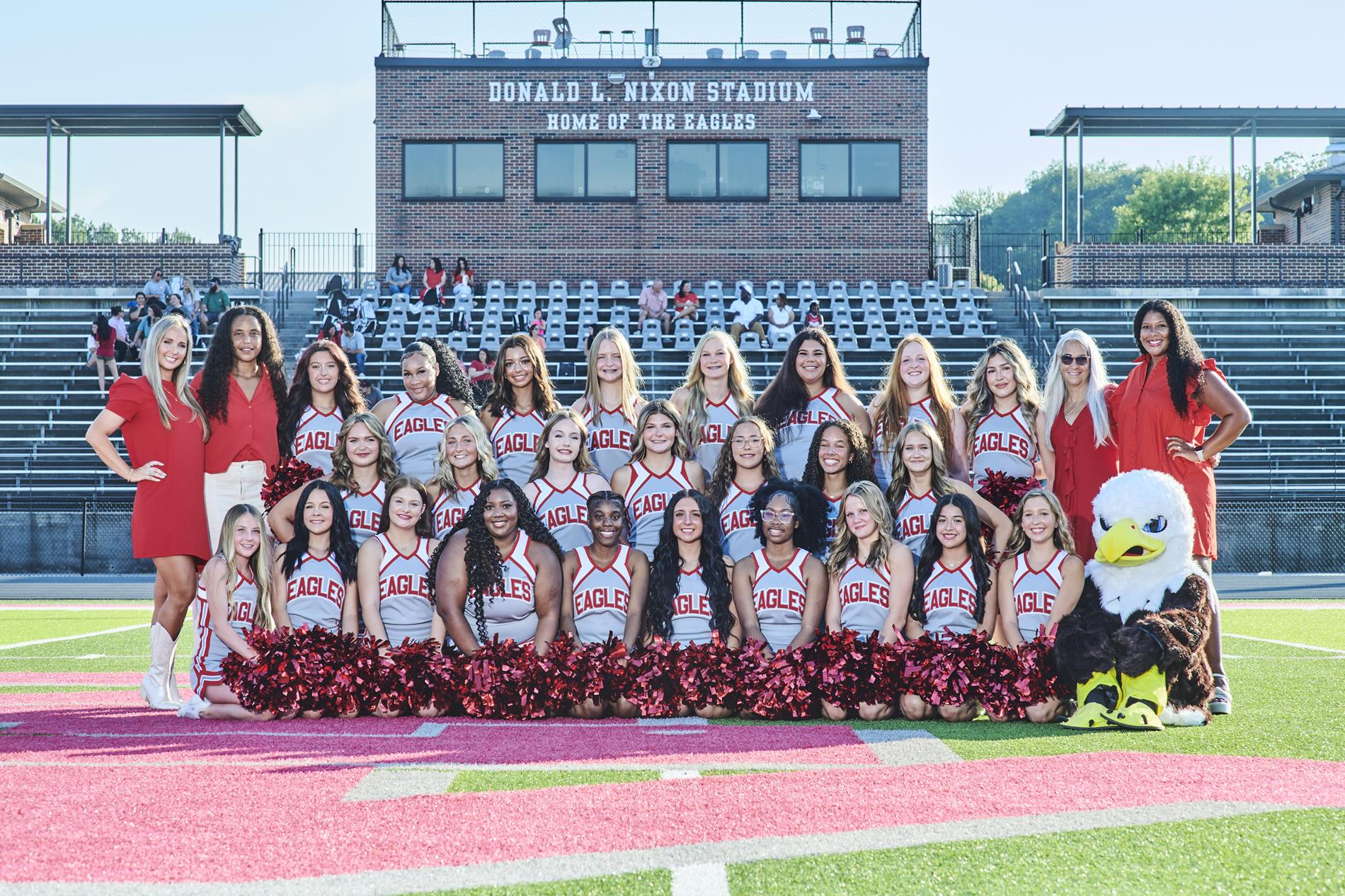 Cheerleading team picture Cheerleading team picture