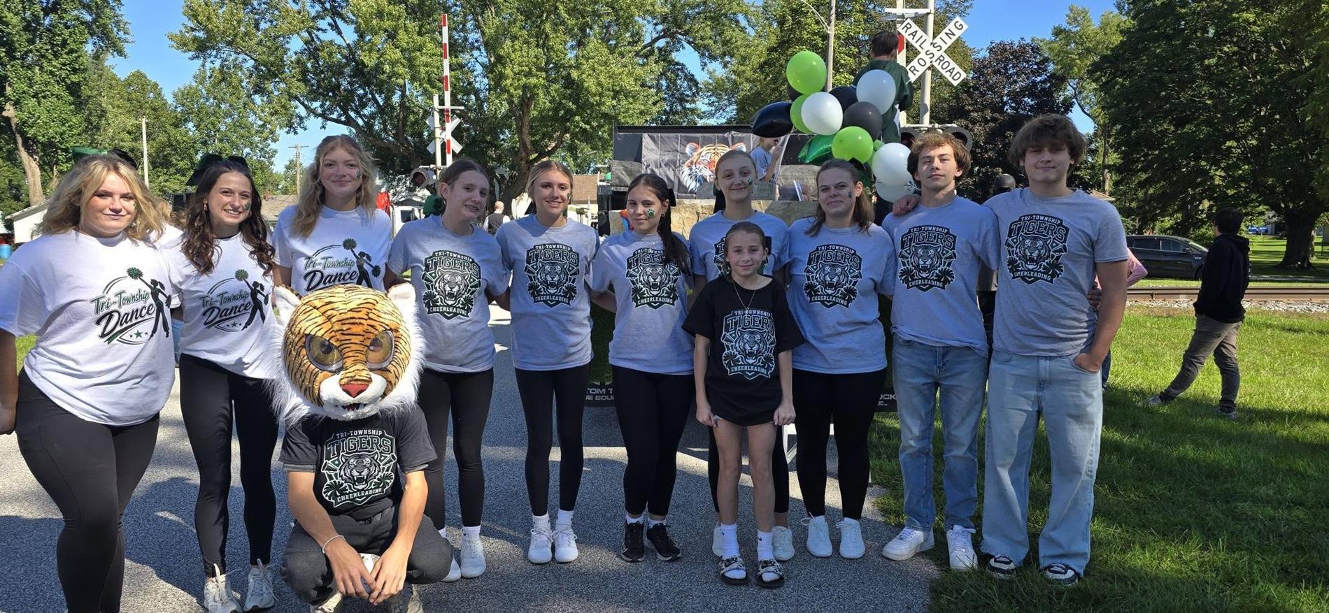 cheer scarecrow parade