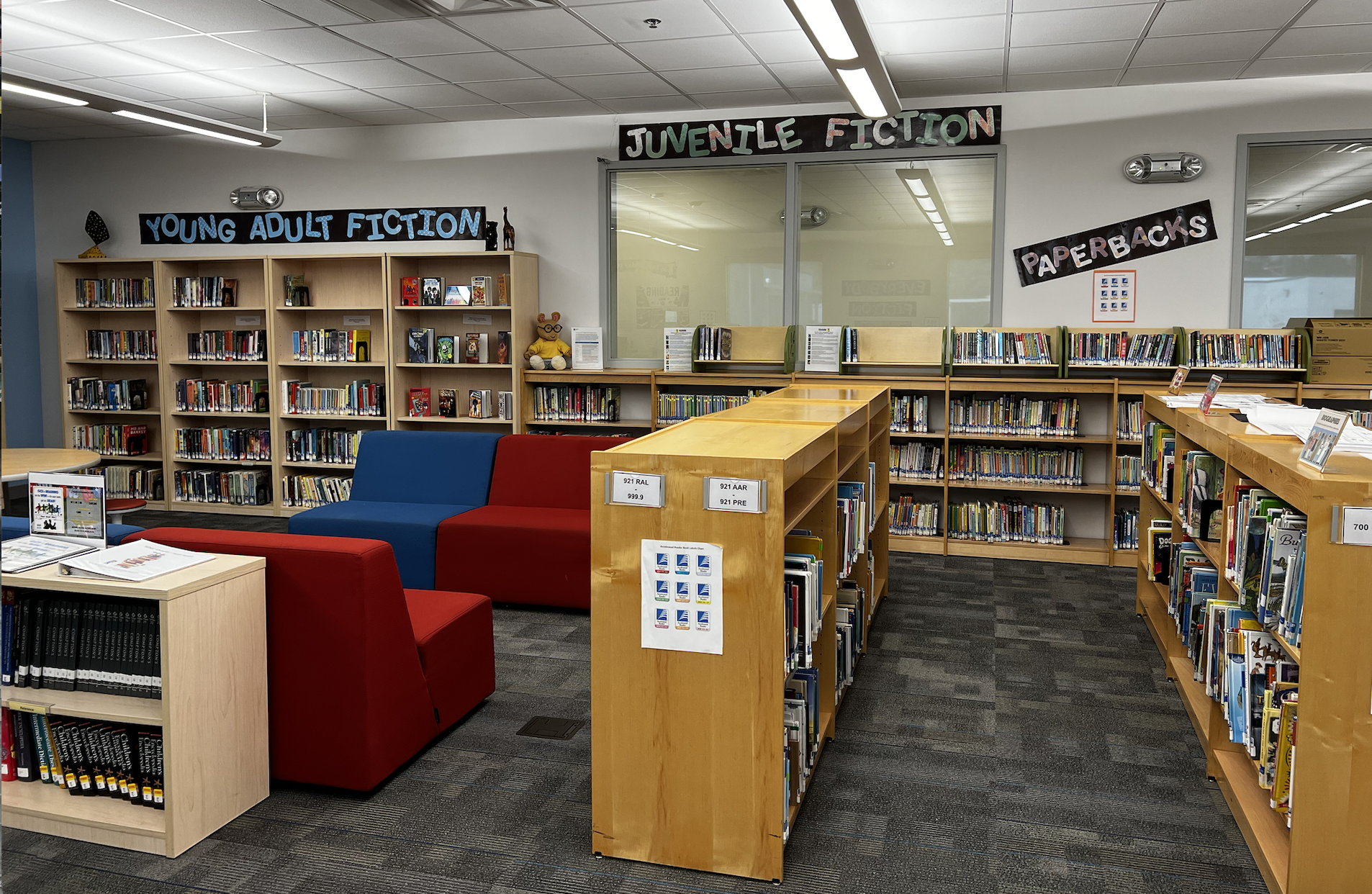 Learning Commons nonfiction section