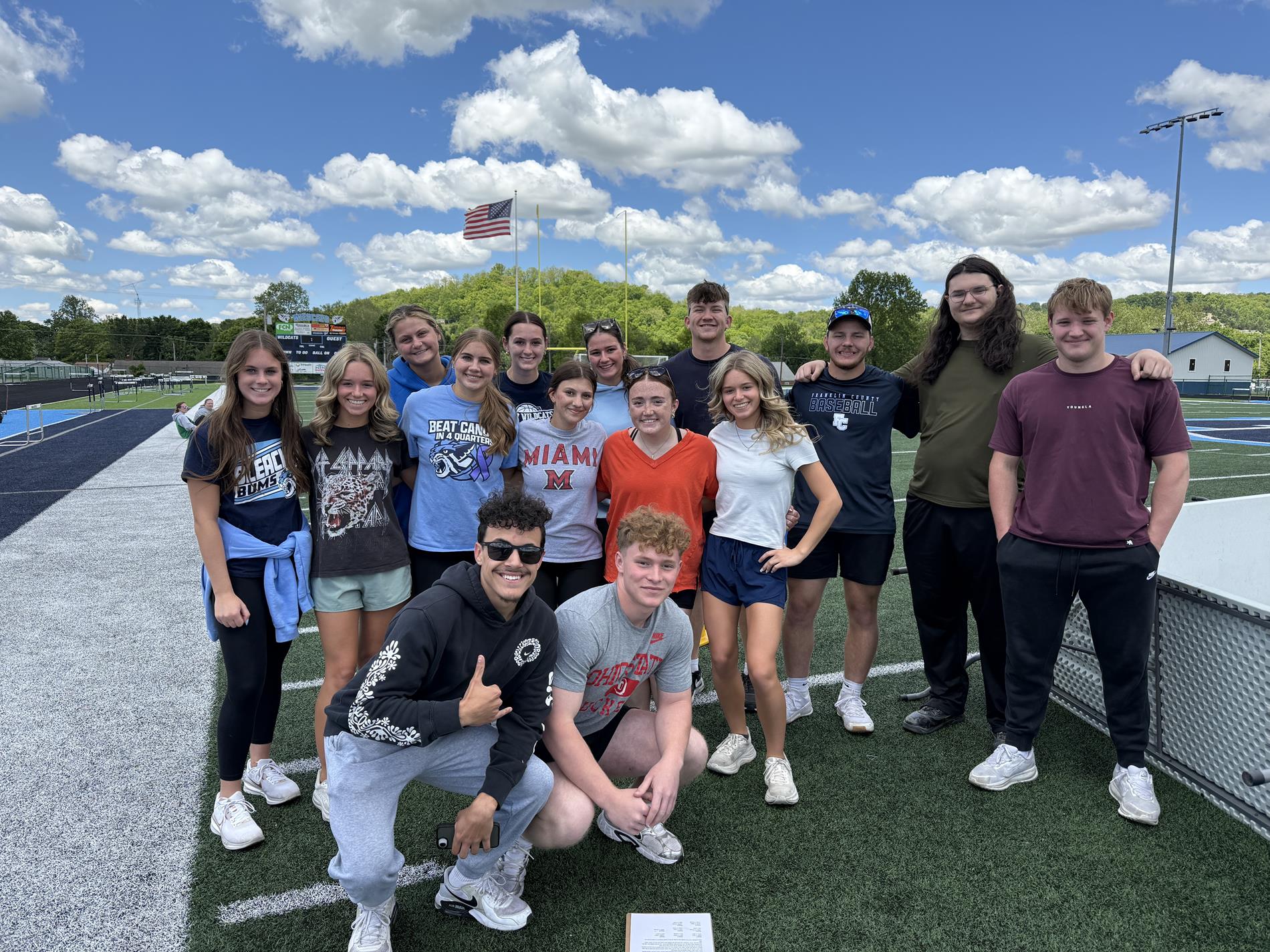 FCHS Seniors helping at BES Field Day