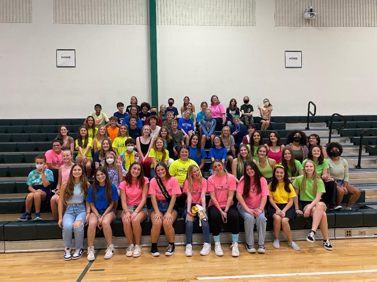 Student Council meets with High School StuCo