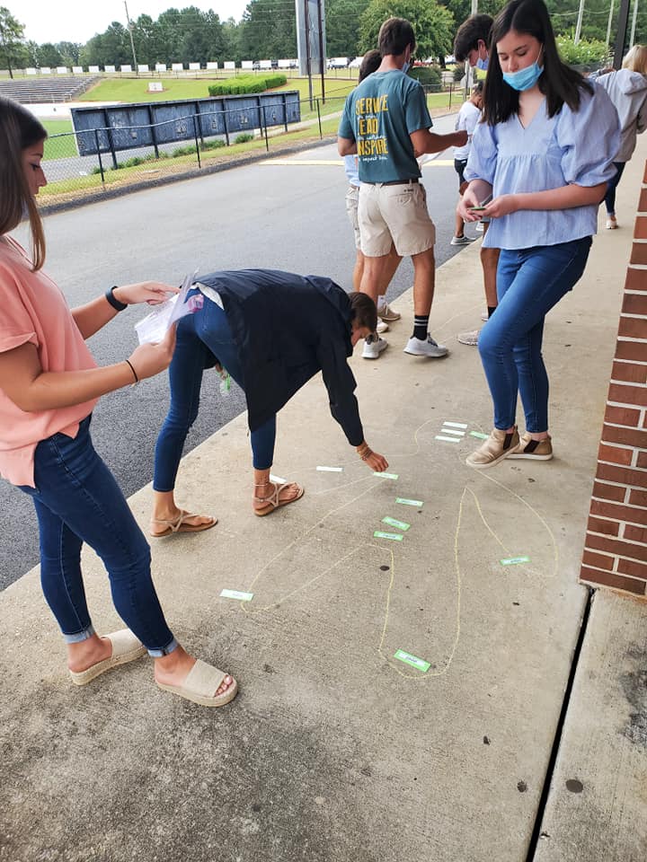 Anatomy Class labeling chalk person