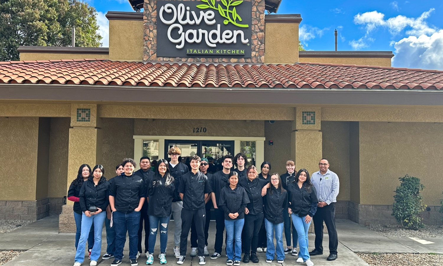 Culinary Arts Visits Olive Garden