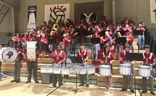 band playing in gym