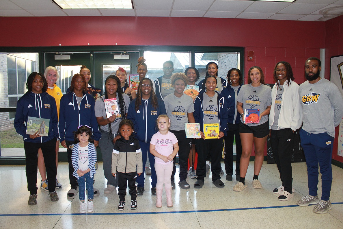 LADY CANES VISIT SCPS