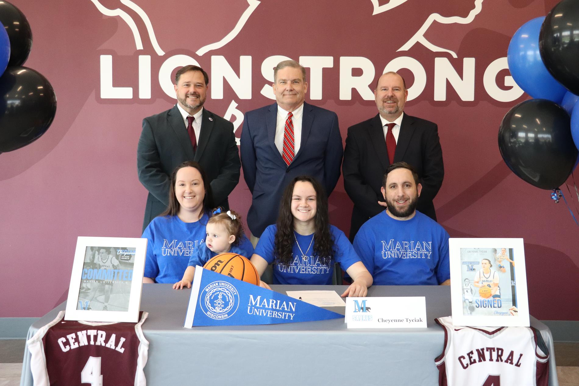 Cheyenne Tyciak Signs with Marian University of Sabres