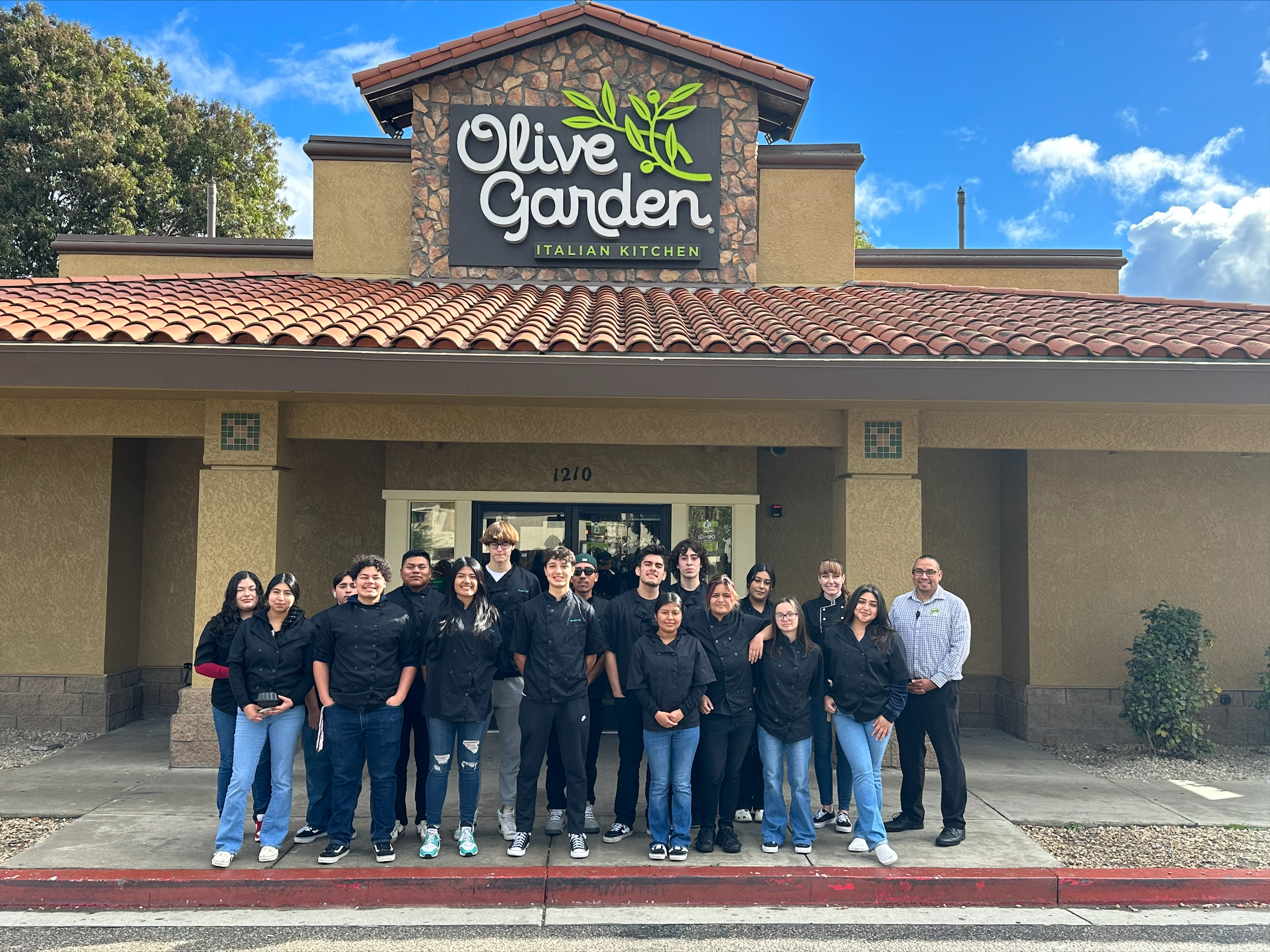 PVHS Culinary Arts Students Visit Olive Garden Restaurant - Santa Maria  Joint Union High School District