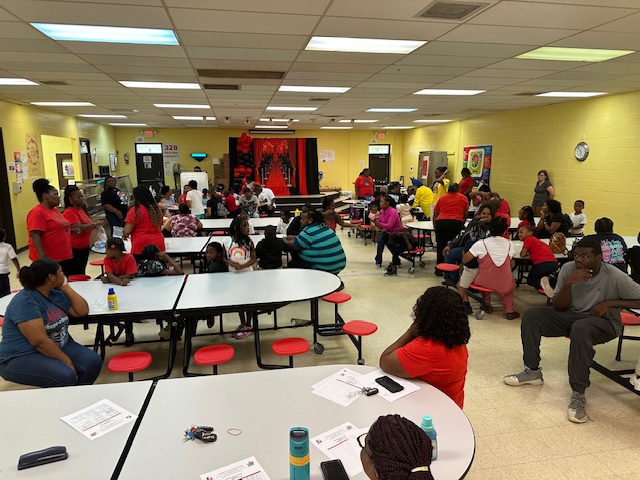 A photo of all parents at literacy night.