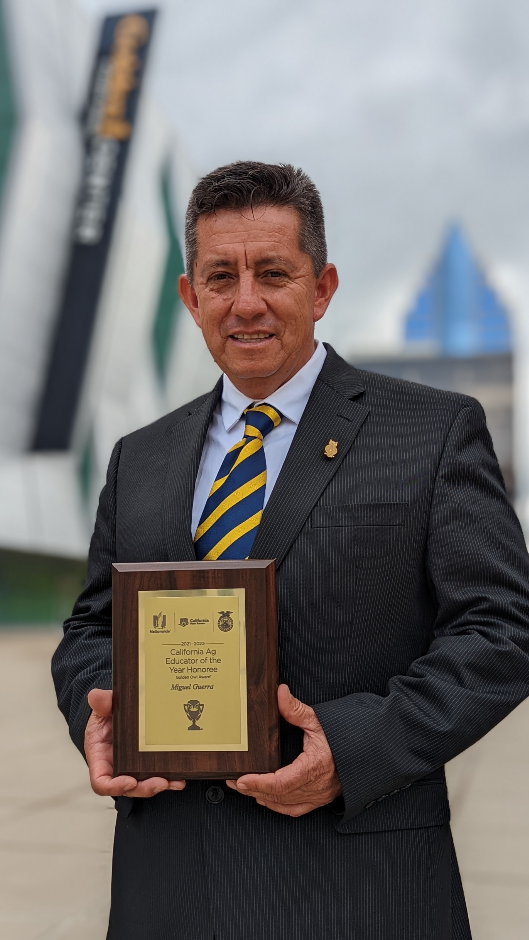 RHS FFA Advisor and Ag Teacher Selected South Coast Regional Golden Owl Award Winner