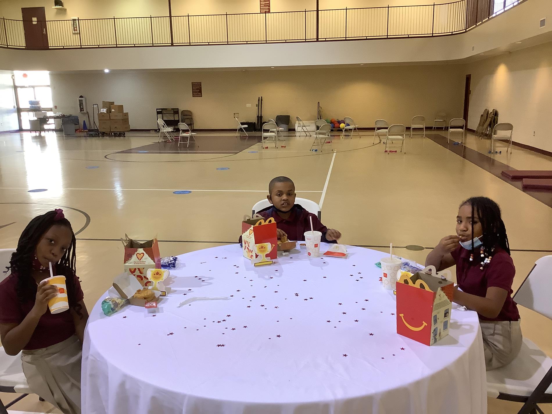 Special Lunch with Students who met their AR Goals