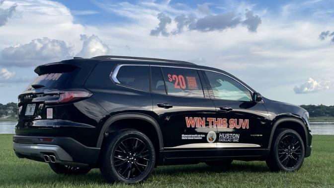 Side View of GMC Acadia