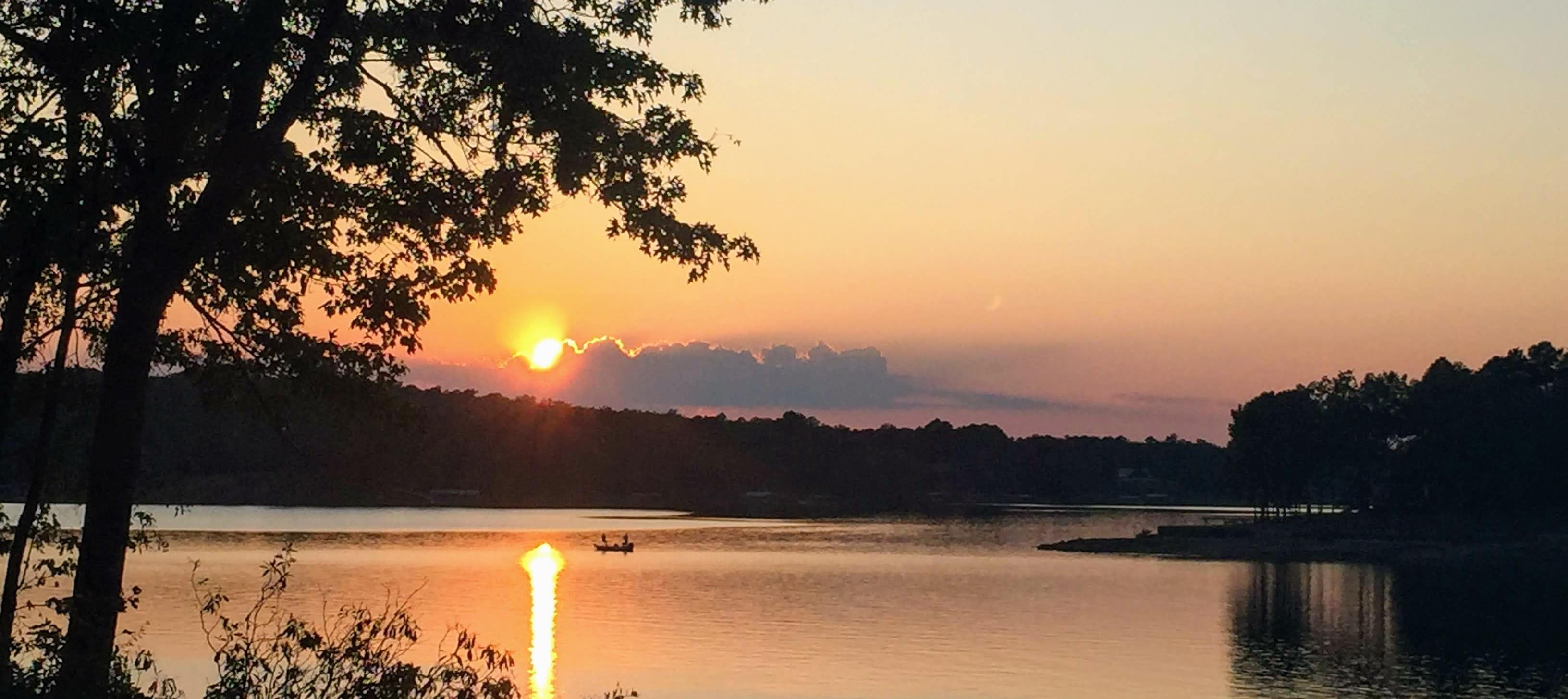 Sunset on Smith Lake Sunset on Smith Lake