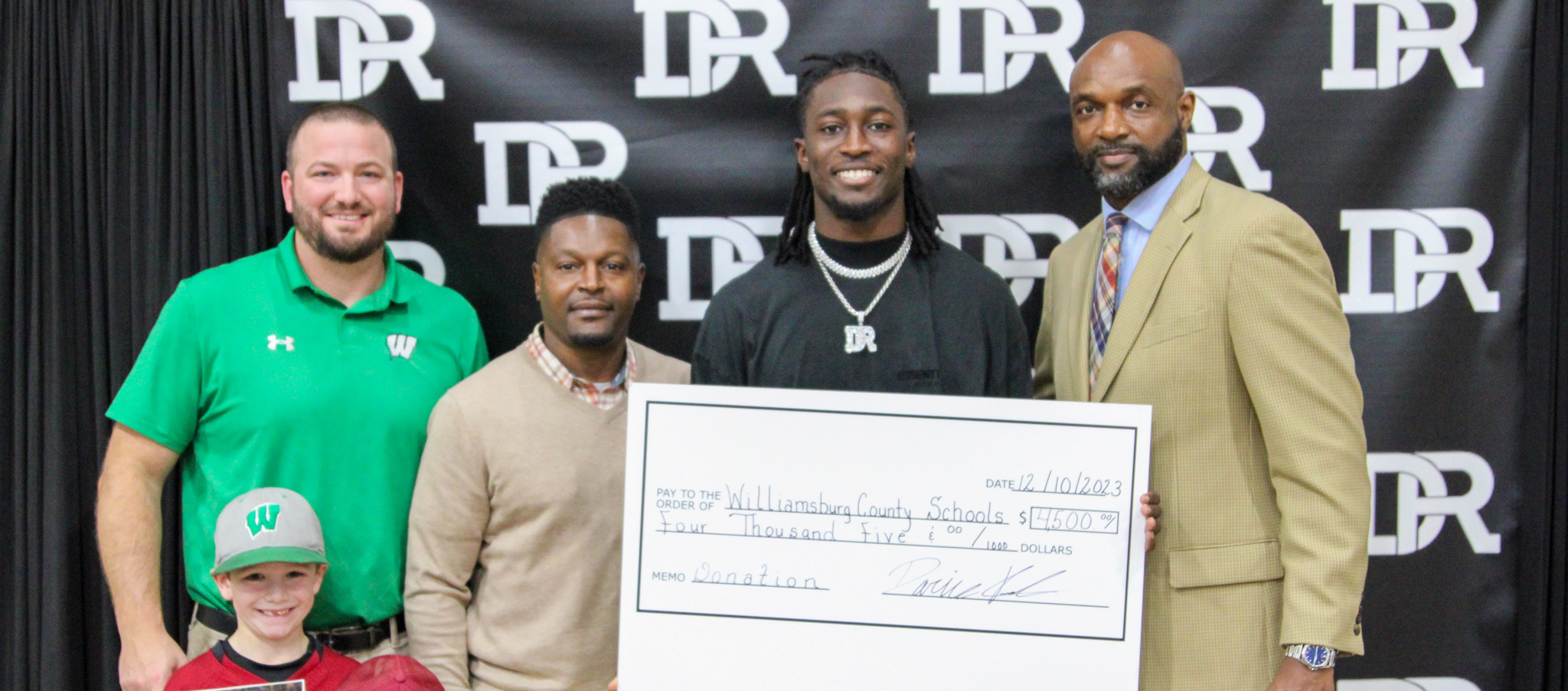NFL player makes donation to WCSD 