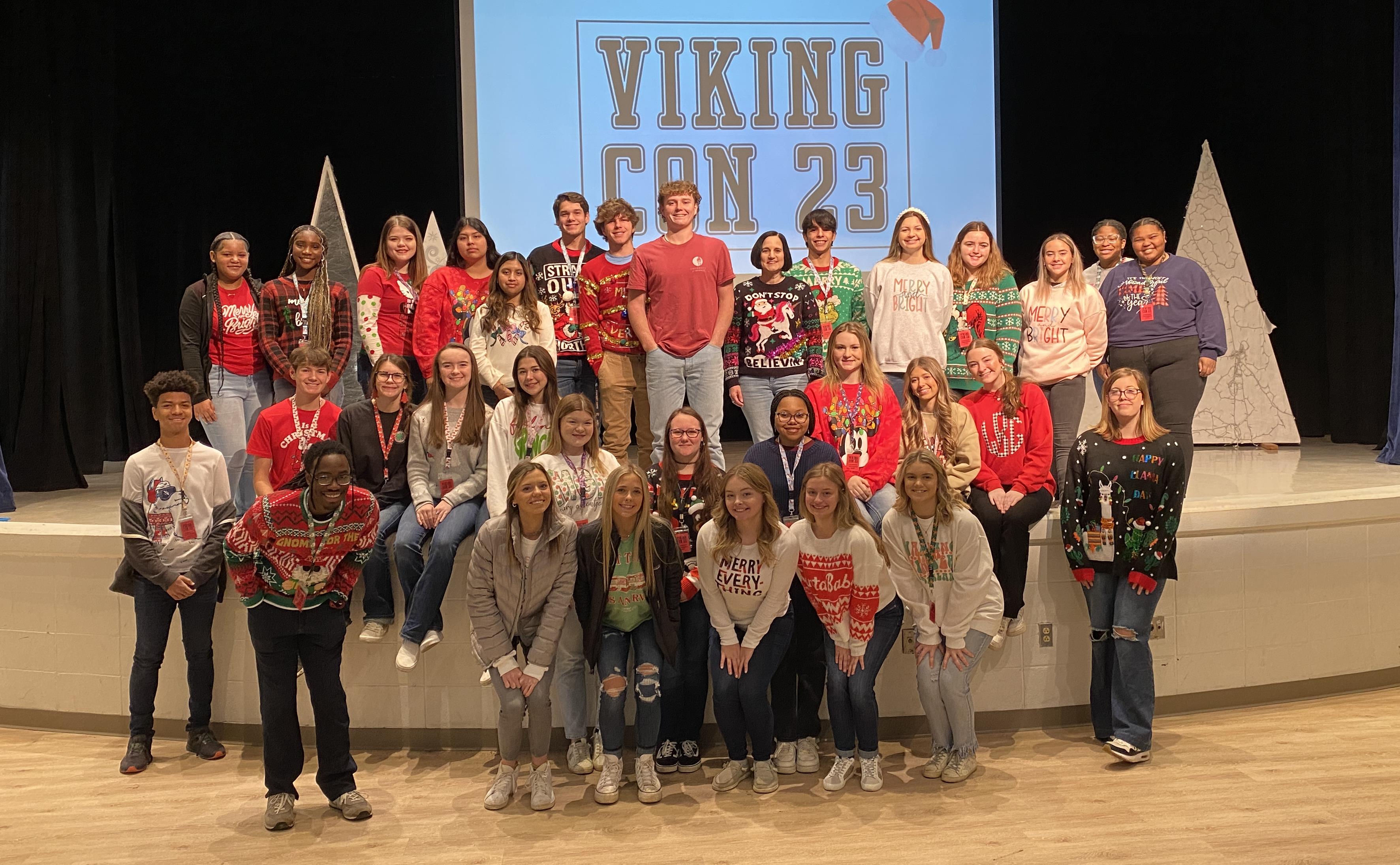 Leadership students at Viking Con.