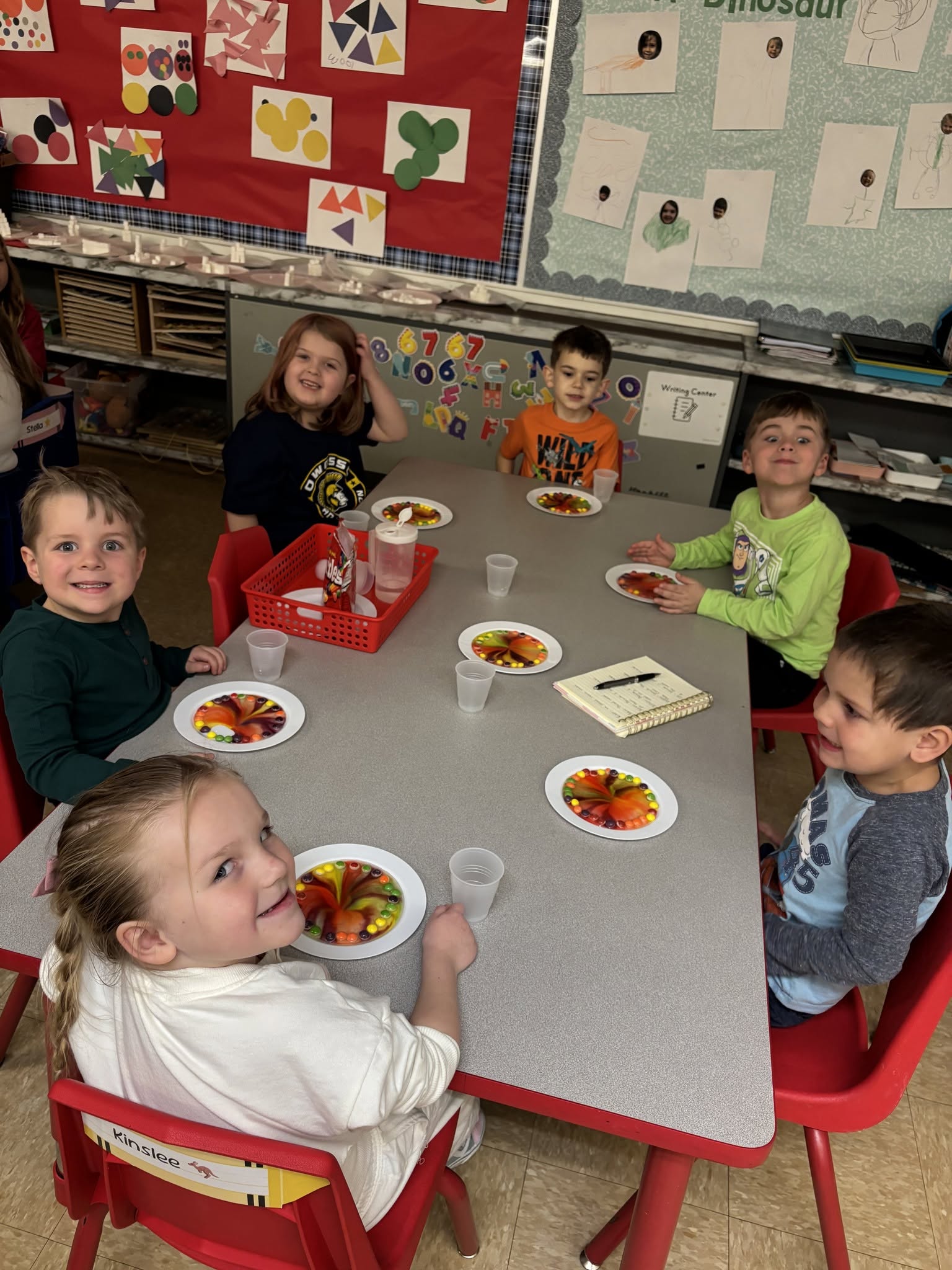 Students eating lunch