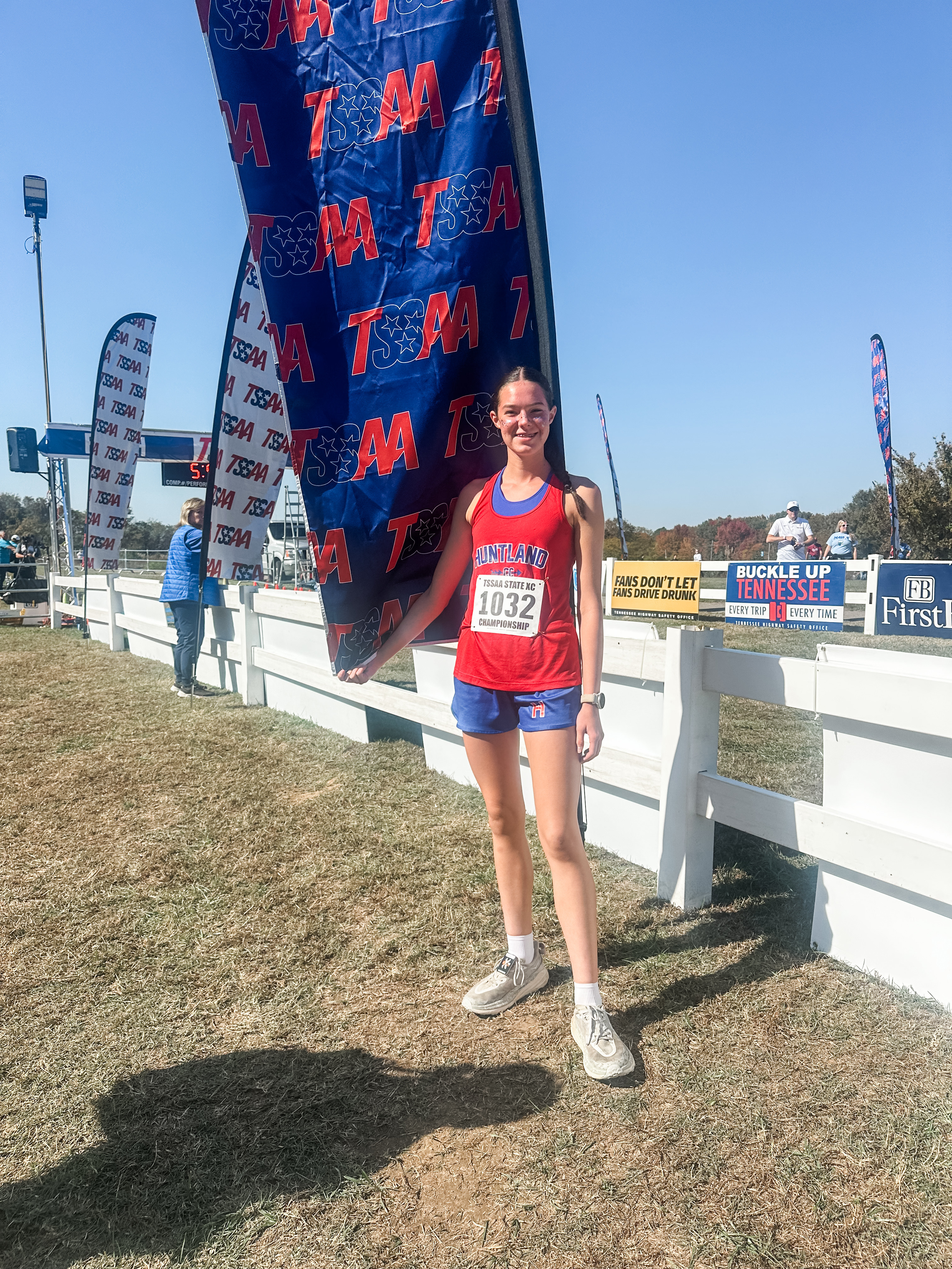 Photo of Skylar Roberts at a Cross Country meet where she finished top 25 in the state.